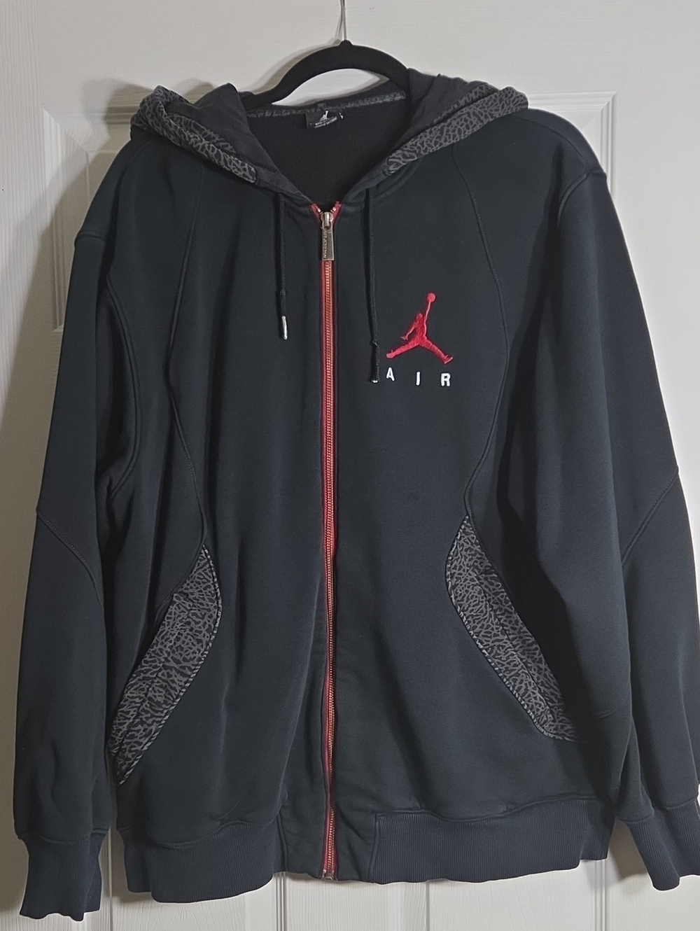 Jordan Black Full‑Zip Hoodie with Red Jumpman